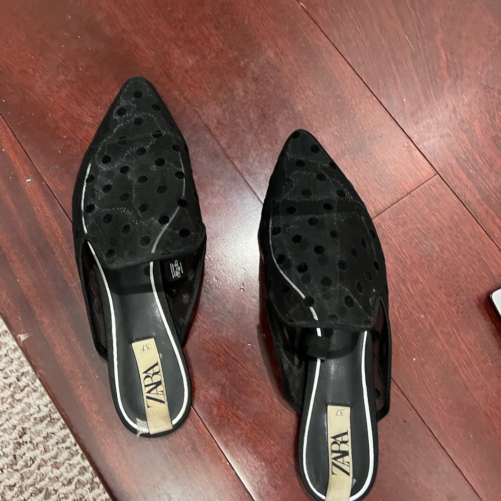 Zara Black Mules Elegant Textured Slip-Ons